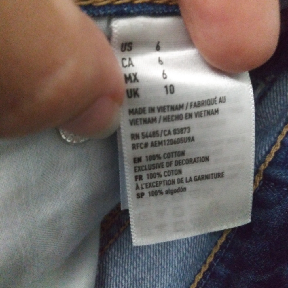 American Eagle Denim Jean Shorts size 6 - Picture 2 of 7